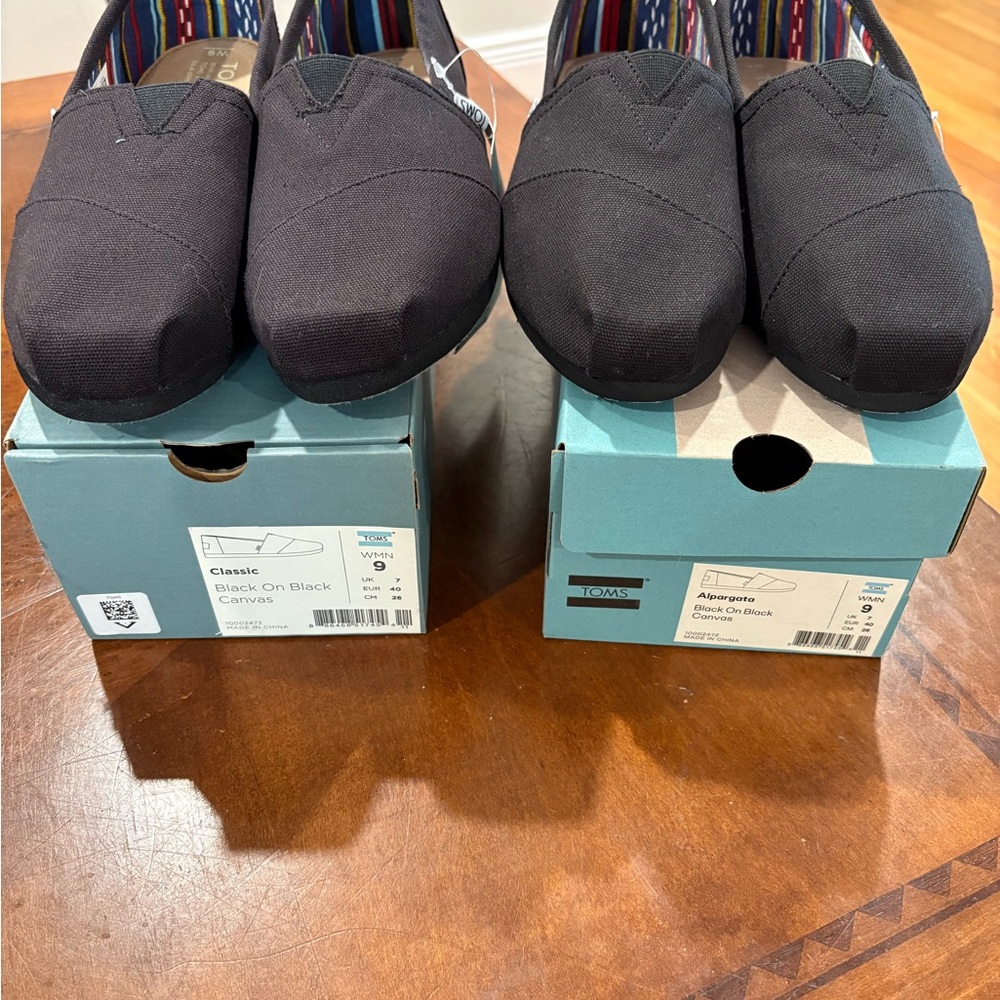 TOMS Classic Black Canvas Shoes
